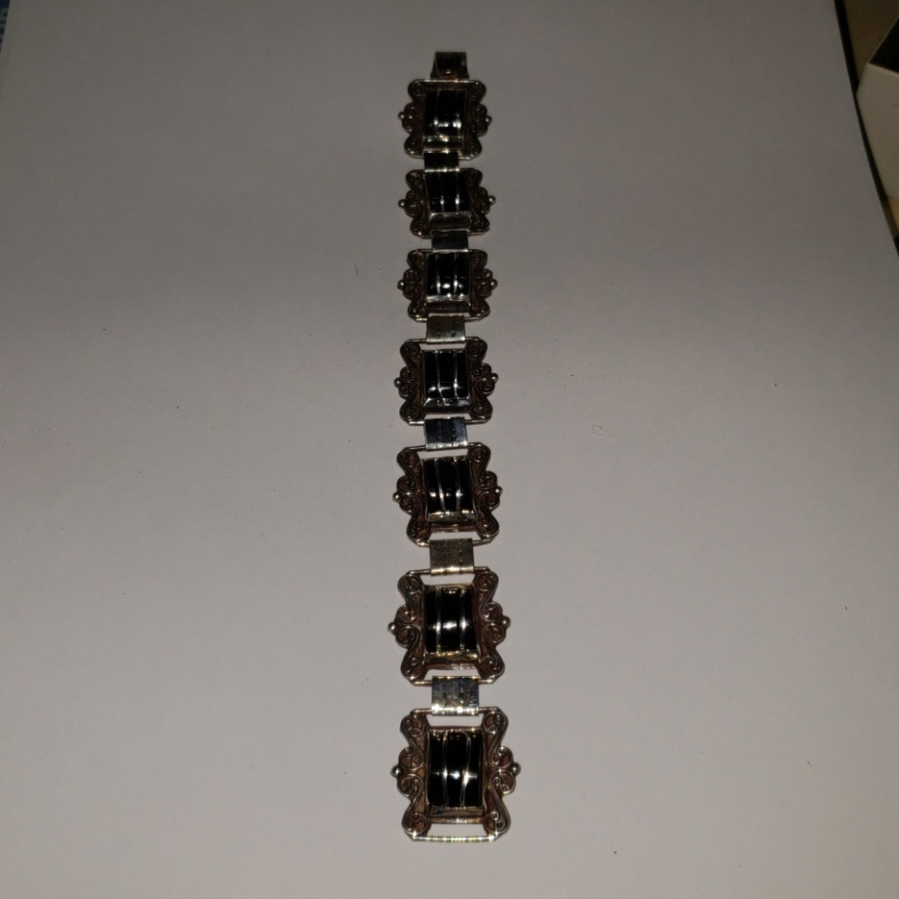 Silver and onyx bracelet